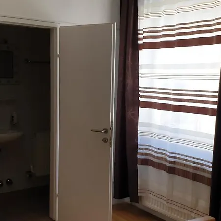 Gasthuis Haus Kira *