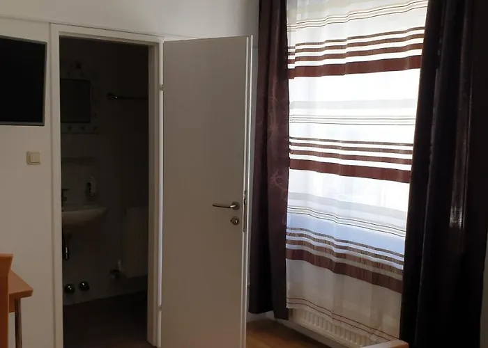 Hotel Haus Kira *